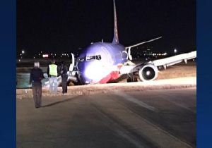 Uçak pistten çıktı: 4 yaralı 