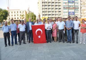 İzmir’de muhtarlar terörü kınadı