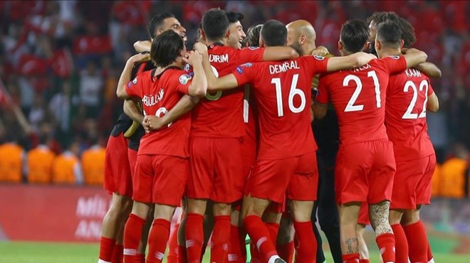 2022 Dünya Kupası için Türkiye nin rakipleri belli oldu