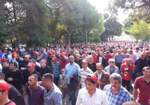 İzmir de yas: Gündoğdu da on binler  Ankara ya ağladı