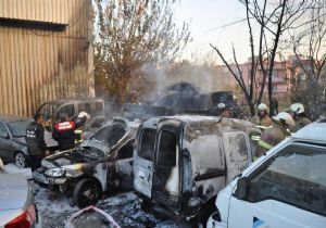 İzmir’deki sanayi sitesinde yangın paniği: 11 otomobil… 