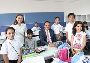 Başkan Atila yeni eğitim-öğretim yılında öğrencilerin yanında