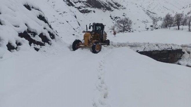 5 ilde kar esareti: Köy yolları ulaşıma kapandı