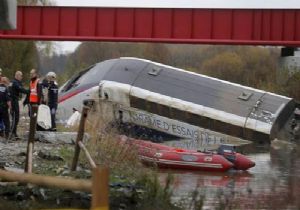 Fransa bir de tren kazasıyla sarsıldı: 7 ölü 