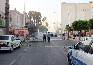 AK Parti binası önünde korkutan patlama