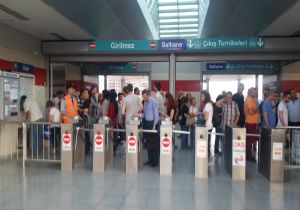 İzmir’de 2 yeni sistem krizi: Kart yok, bayiler isyanda! 