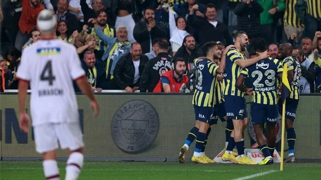 9 gollü düelloda kazanan Fenerbahçe