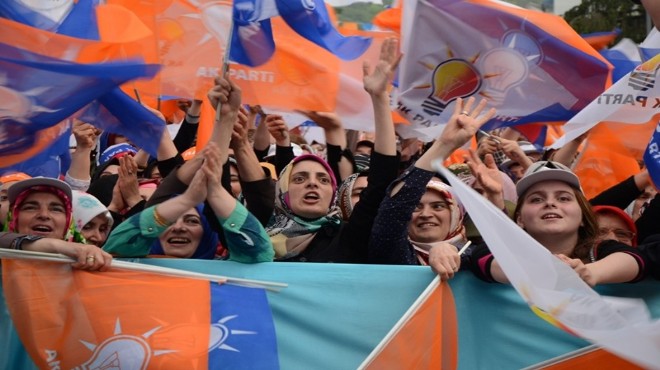 AK Parti den kadın üye seferberliği: İzmir, Türkiye birincisi!