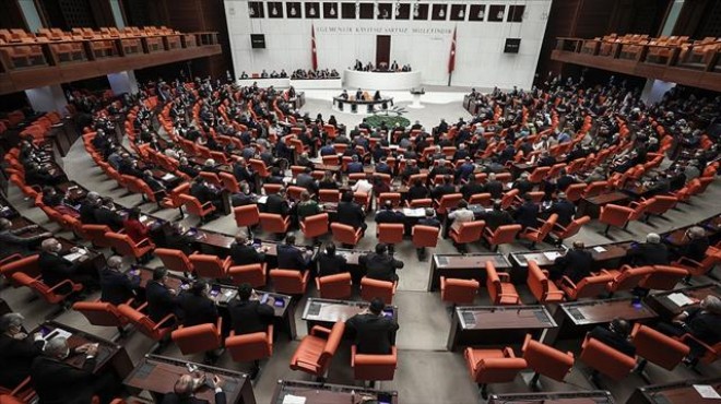 AK Parti den muhalefete anayasa değişikliği teklifi ziyareti
