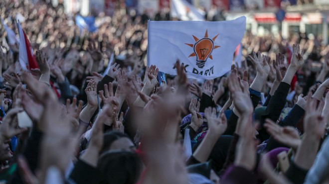 AK Parti İzmir den Temmuz raporu: İşte en çok üye yapılan ilçe!