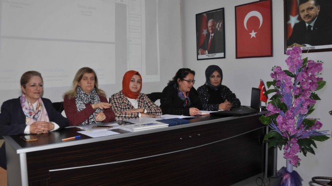 AK Parti Tire nin kadınları eğitimde