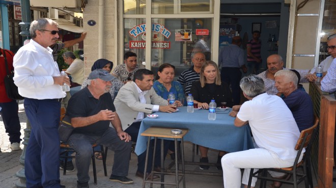 AK Partili Çankırı İzmir esnafıyla buluştu: Ne boyun eğeriz ne diz çökeriz!