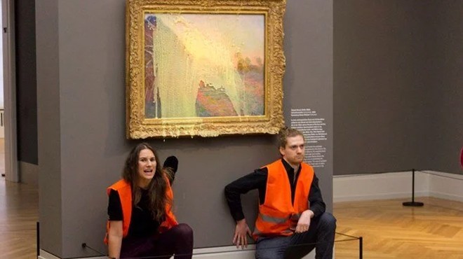 Aktivistlerin bu seferki hedefi Monet in tablosu!