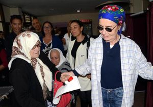 Fatma Girik ailesiyle oy kullandı