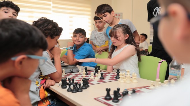 Aliağa’da yaz dönemi satranç kurs kayıtları başlıyor
