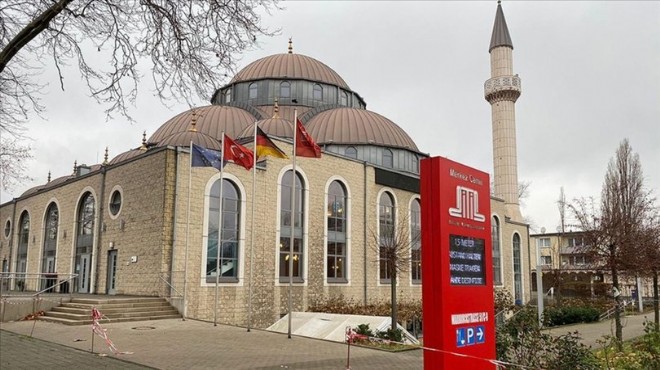 Almanya da camiye İslamofobik içerikli mektup gönderildi