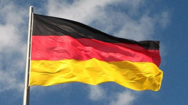 Almanya dan vatandaşlarına referandum uyarısı