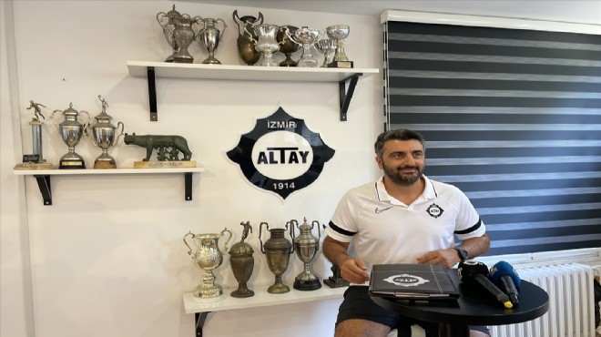 Altay da 2019 da futbolu bırakan Murat Uluç a yeniden lisans çıkarıldı