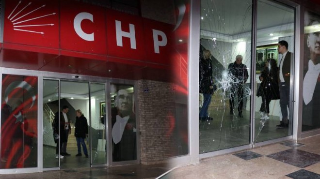 Antalya da CHP il binasına taşlı saldırı
