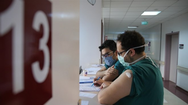Antalya da sağlık çalışanlarının izinleri iptal edildi