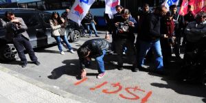 İzmir’de ‘havalimanında ölüm’ protestosu 