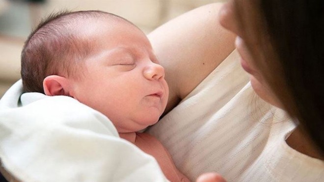 Araştırma: mRNA aşıları anne sütüyle bebeğe taşınmıyor