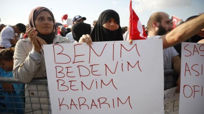 Aşı karşıtlarından İzmir de miting