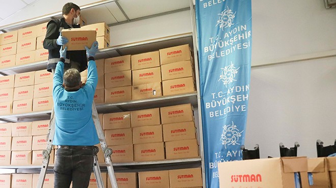 Aydın Büyükşehir Belediyesi ücretsiz süt dağıtımına başladı