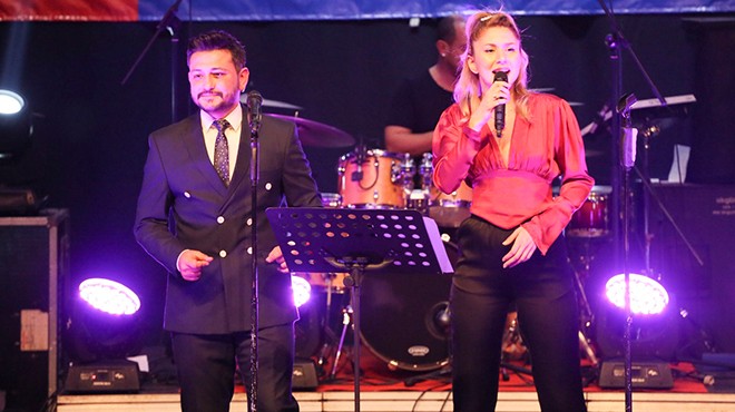 Aydın Büyükşehir Konservatuvarı ndan  şarkılarla kadın  konseri