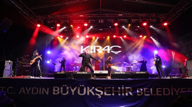Aydınlılar Aydın Büyükşehir Belediyesi nin düzenlediği Kıraç konseriyle coştu!