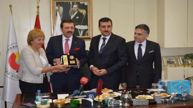 Bakan Tüfenkci İzmir de sanayicilerle buluştu