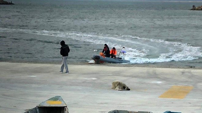 Körfez de balıkçı teknesi battı: 3 kişi kayıp