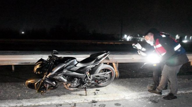 Bariyere çarpan motosiklet devrildi: 1 ölü, 1 yaralı