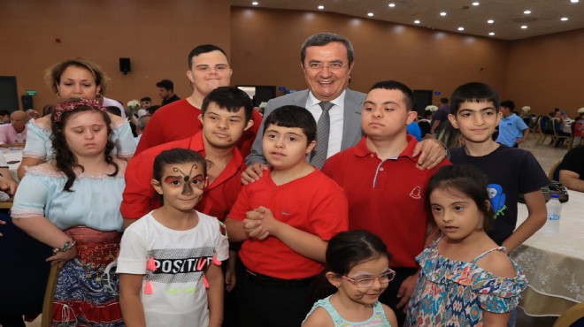 Başkan Batur çocuklarla buluştu: Ne yapsak az!