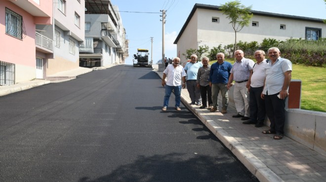 Başkan Selvitopu yerinde denetledi... Karabağlar da asfalt çalışmaları tam gaz!