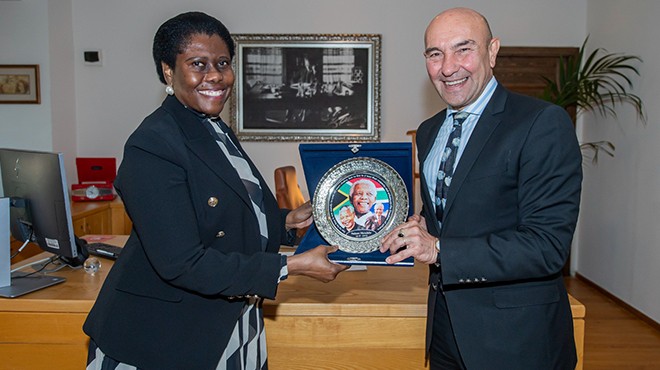 Başkan Soyer Güney Afrika Büyükelçisi ni ağırladı