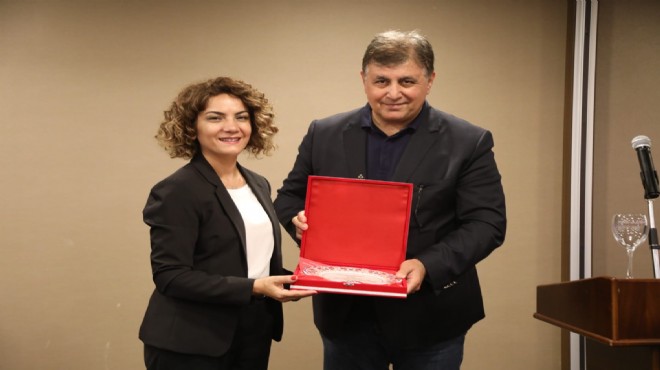Başkan Tugay  Roman dostu belediye  ödülüne hak kazandı!