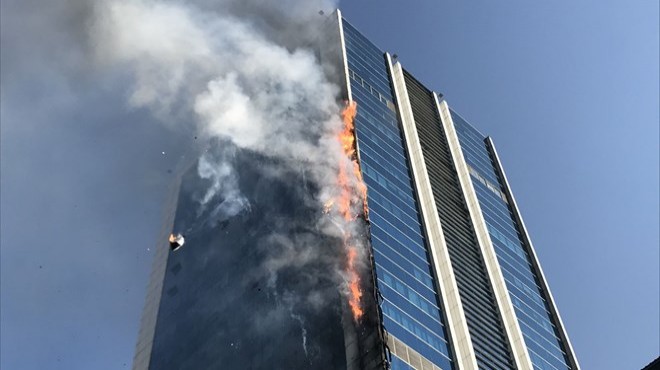 Başkent te plaza yangını korkuttu