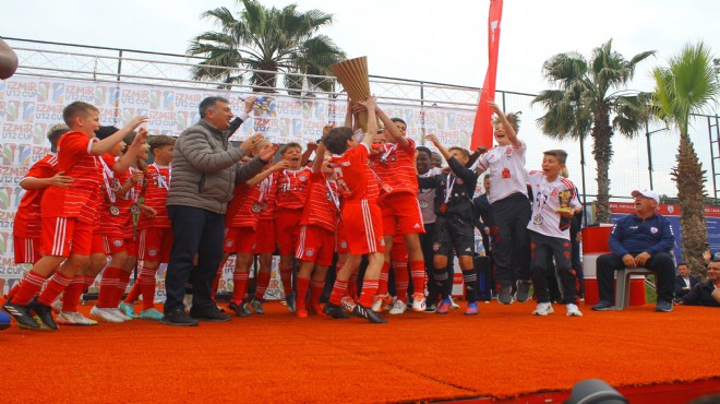 Bayern Münih, U12 İzmir Cup ta şampiyon!