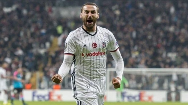 Beşiktaş Cenk Tosun transferini açıkladı