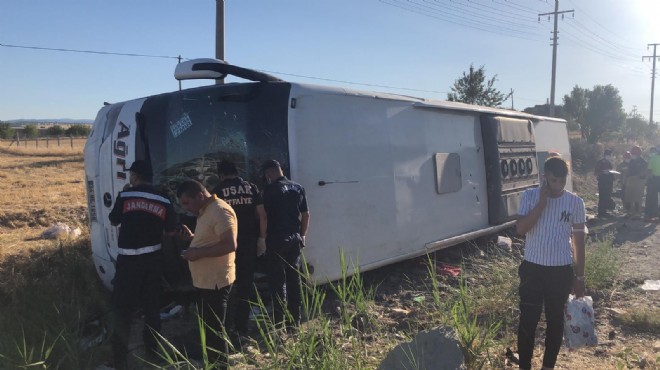 Bir otobüs kazası da Uşak ta: 33 yaralı!