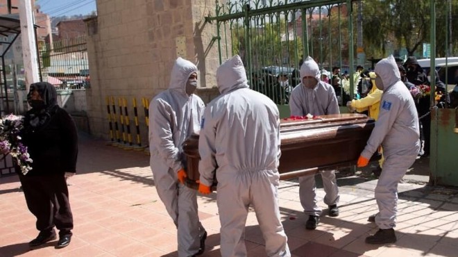 Bolivya da kabus: 420 ceset sokaklardan toplandı