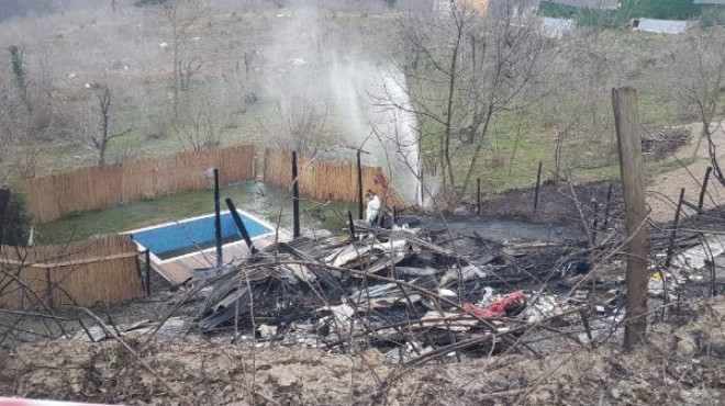 Bungalov ev yandı: 2 kişi hayatını kaybetti