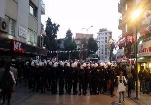 İzmir’de YÖK protestosuna müdahale: Çok sayıda gözaltı 