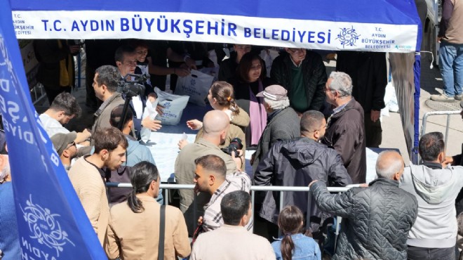 Çerçioğlu, Efeler Pazar Pazarı nda vatandaşlara fide dağıttı