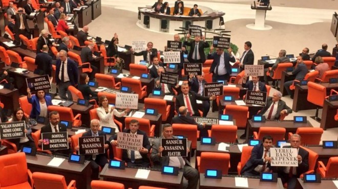 CHP den Meclis te sansür yasasına protesto