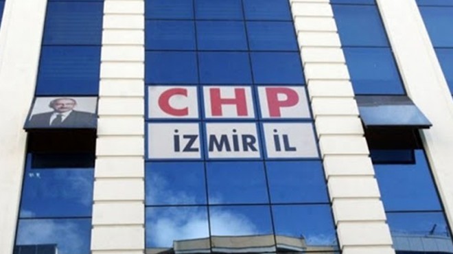 CHP İzmir de o ilçe görevden alındı!