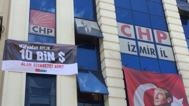 CHP İzmir soruyor:  Mafyadan aylık 10 bin dolar alan siyasetçi kim? 
