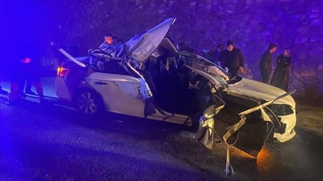 CHP li Belediye Başkanı nın otomobili kaza yaptı: 1 ölü, 2 yaralı!