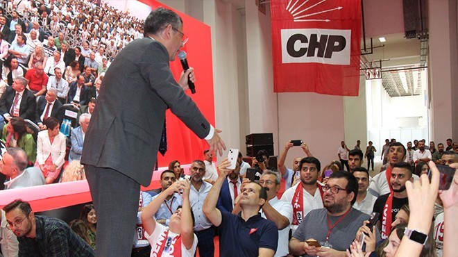 CHP’li Özel’den İzmir Kongresi için yeni açıklama: Hiçbiri gençlik kolları üyesi değildi!